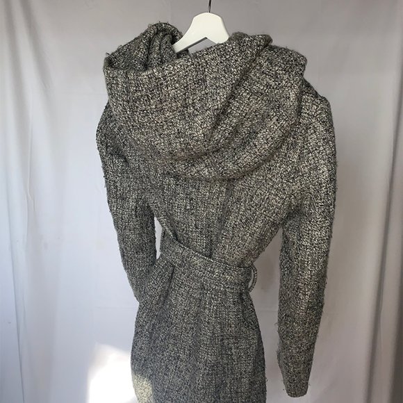 Zara Coat - Picture 2 of 6